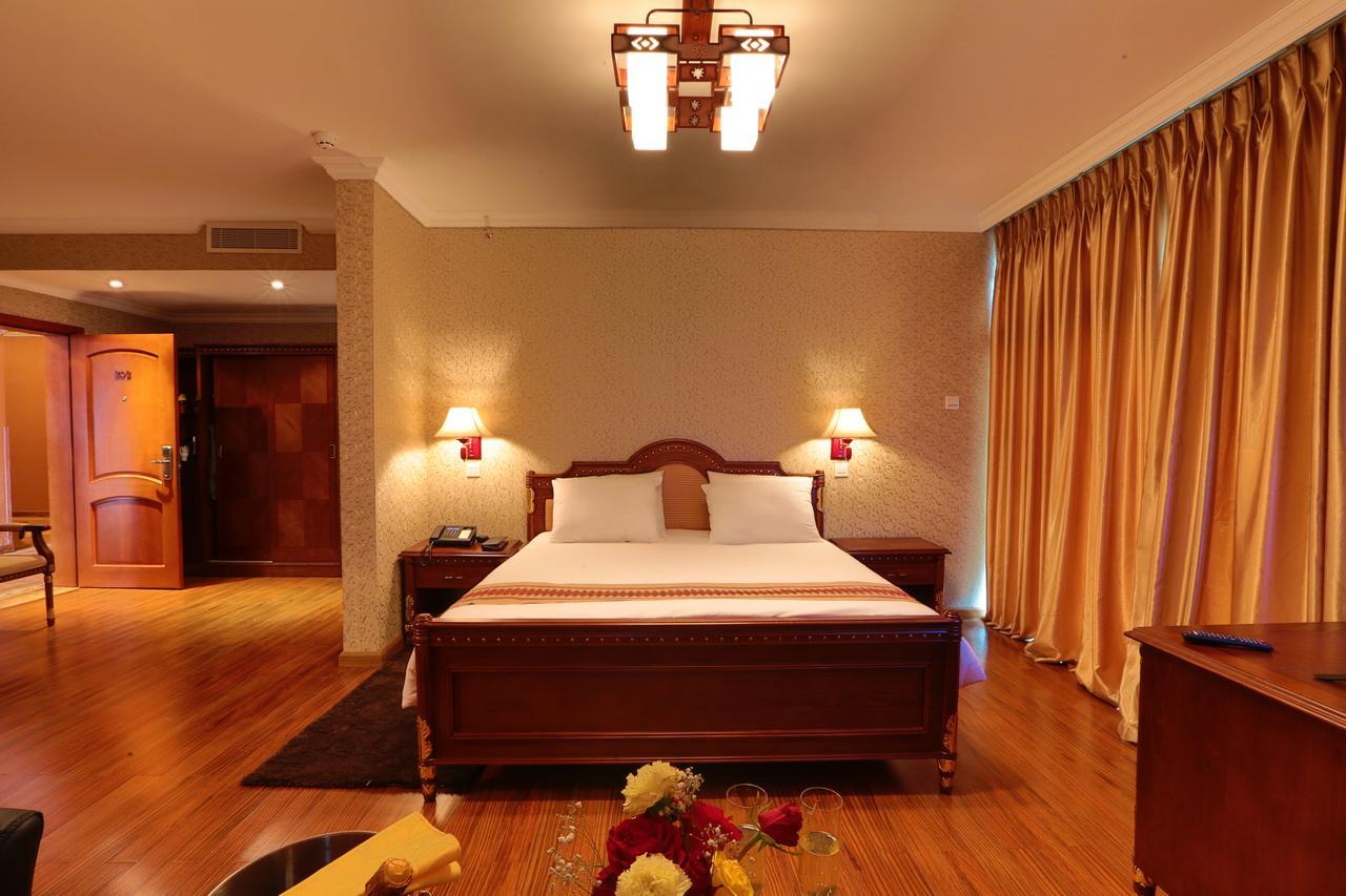 Abyssinia Renaissance Hotel Addis-Abeba Extérieur photo