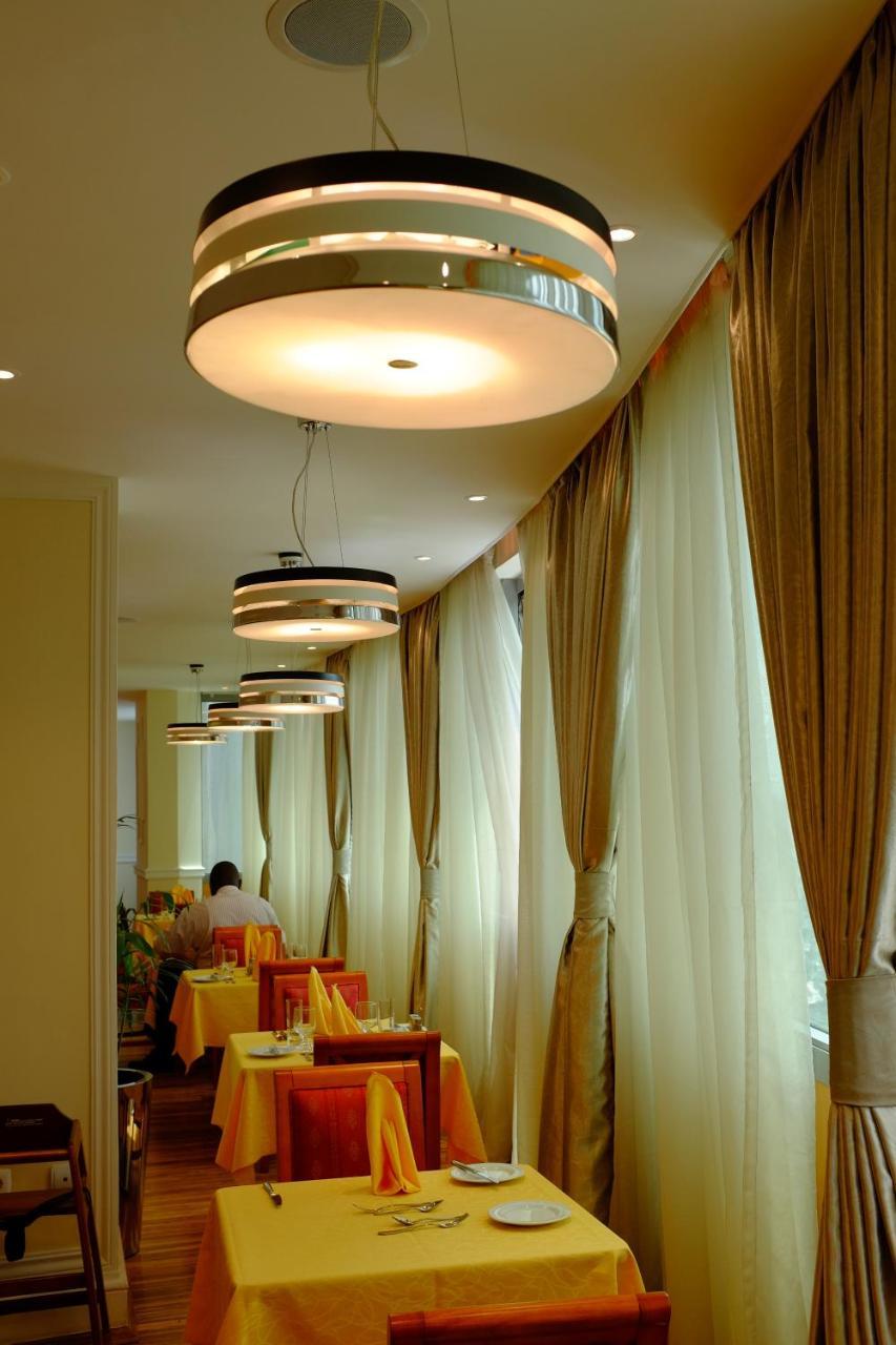 Abyssinia Renaissance Hotel Addis-Abeba Extérieur photo