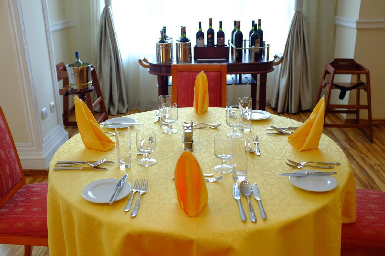Abyssinia Renaissance Hotel Addis-Abeba Extérieur photo