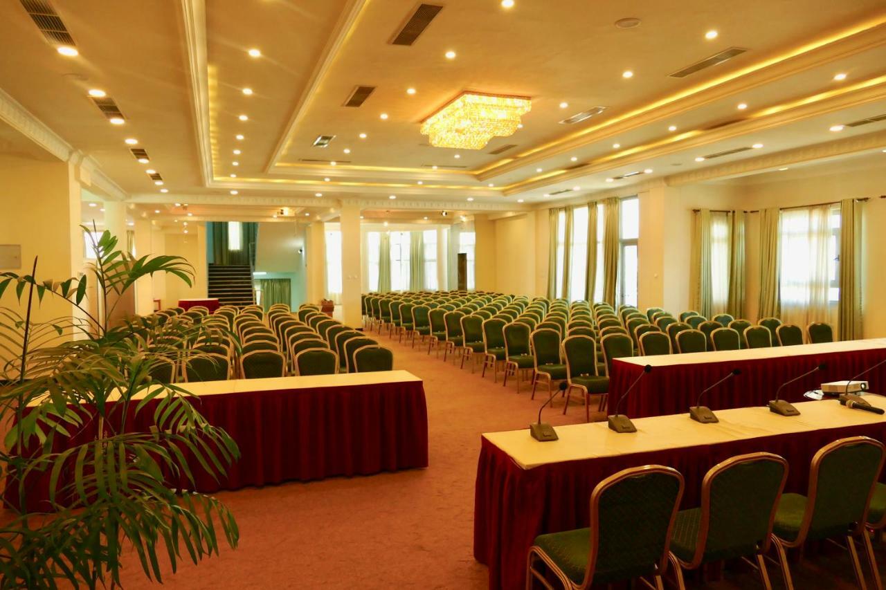 Abyssinia Renaissance Hotel Addis-Abeba Extérieur photo